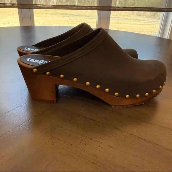 Sandgrens Rome Studded Mule Clogs – Dark Gray Nubuck Leather – Size 39 - Picture 12 of 13